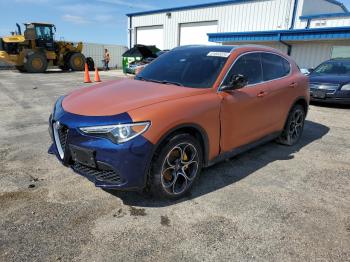  Salvage Alfa Romeo Stelvio