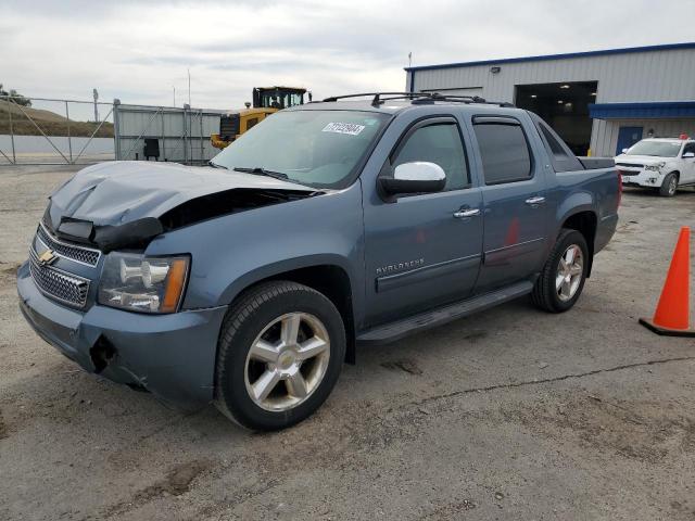  Salvage Chevrolet Avalanche