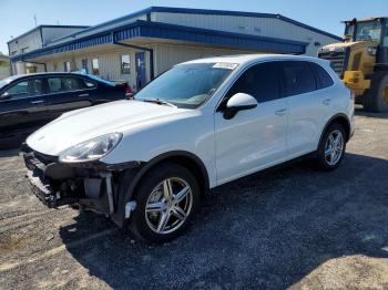  Salvage Porsche Cayenne