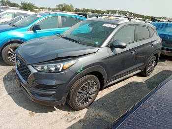  Salvage Hyundai TUCSON