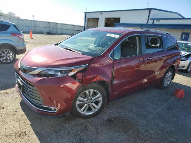  Salvage Toyota Sienna