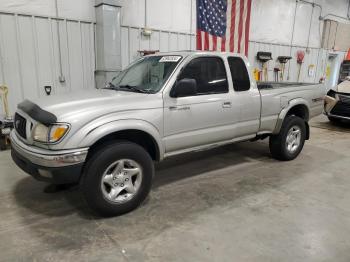  Salvage Toyota Tacoma