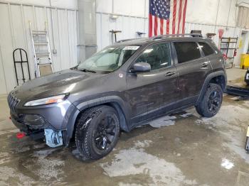  Salvage Jeep Cherokee