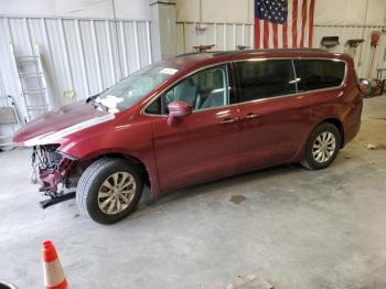  Salvage Chrysler Pacifica