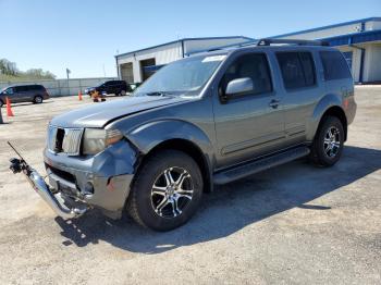  Salvage Nissan Pathfinder