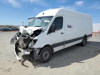  Salvage Mercedes-Benz Sprinter