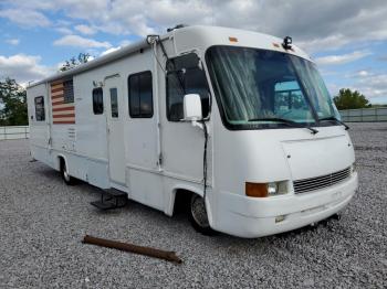  Salvage Chevrolet P30