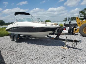  Salvage Sea Ray Boat