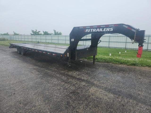  Salvage Pj Trailer
