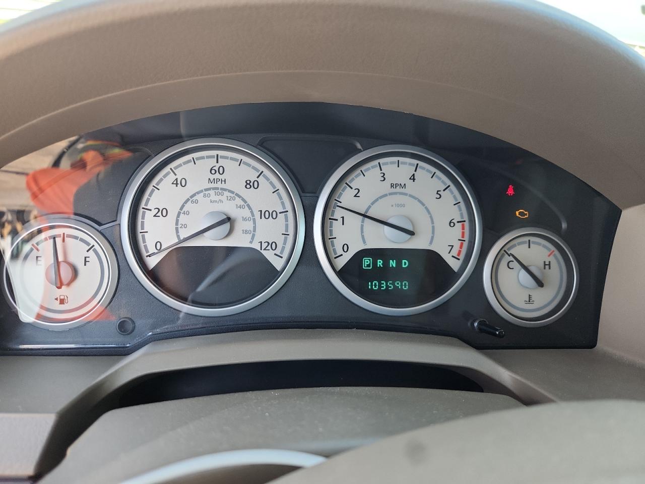 Chrysler Minivan Lx Image 8