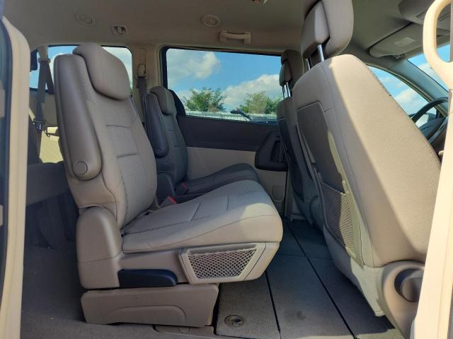 Chrysler Minivan Lx Image 9