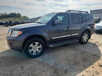  Salvage Nissan Pathfinder