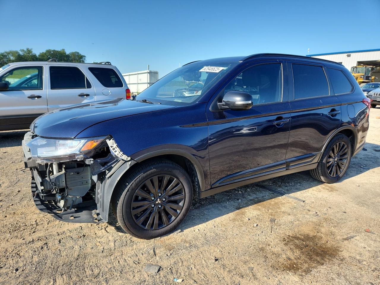 Mitsubishi Outlander Se Image 1