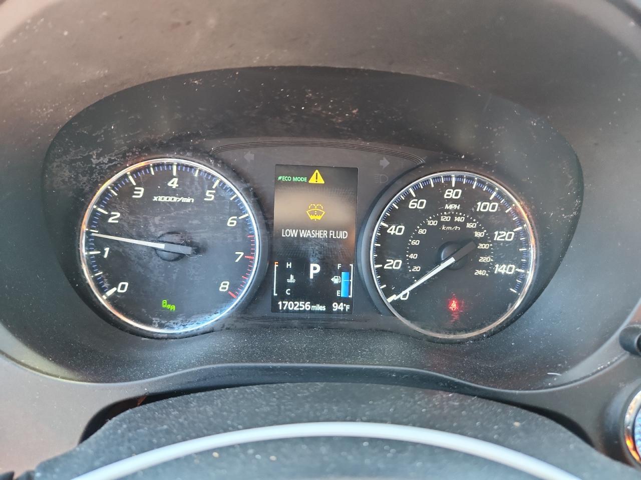 Mitsubishi Outlander Se Image 12