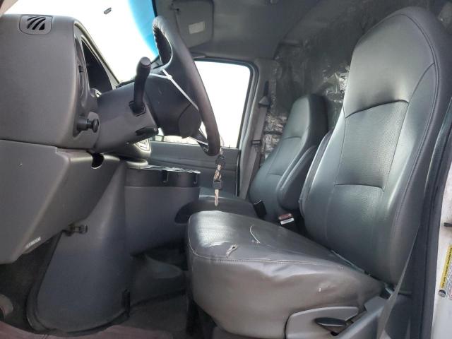 Ford Econoline E350 Super Duty Van Image 7