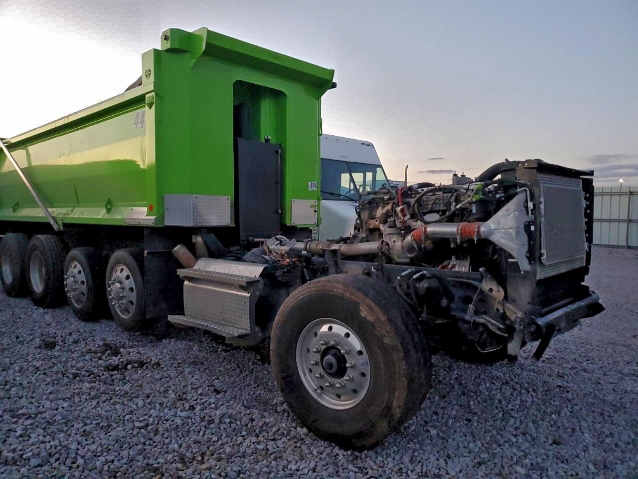 Freightliner Other Image 9