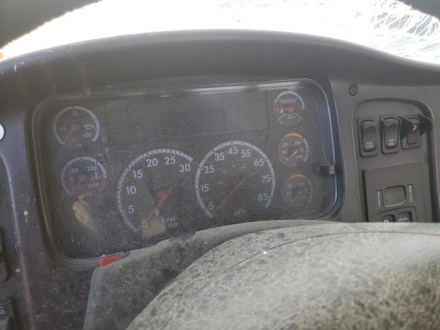 Freightliner M2 106 Medium Duty Image 8