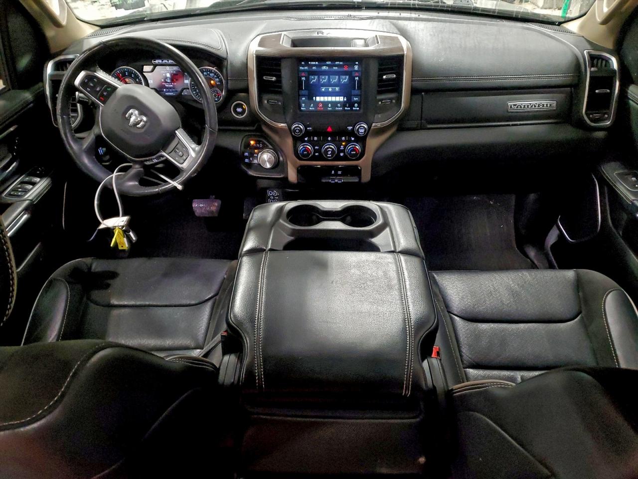 Ram 1500 Laramie Image 9