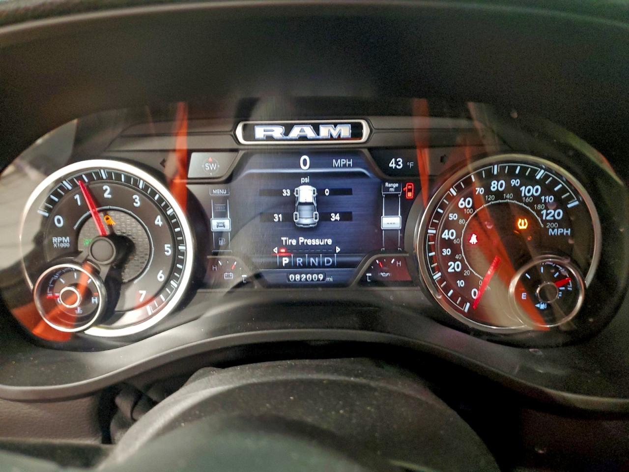 Ram 1500 Laramie Image 10