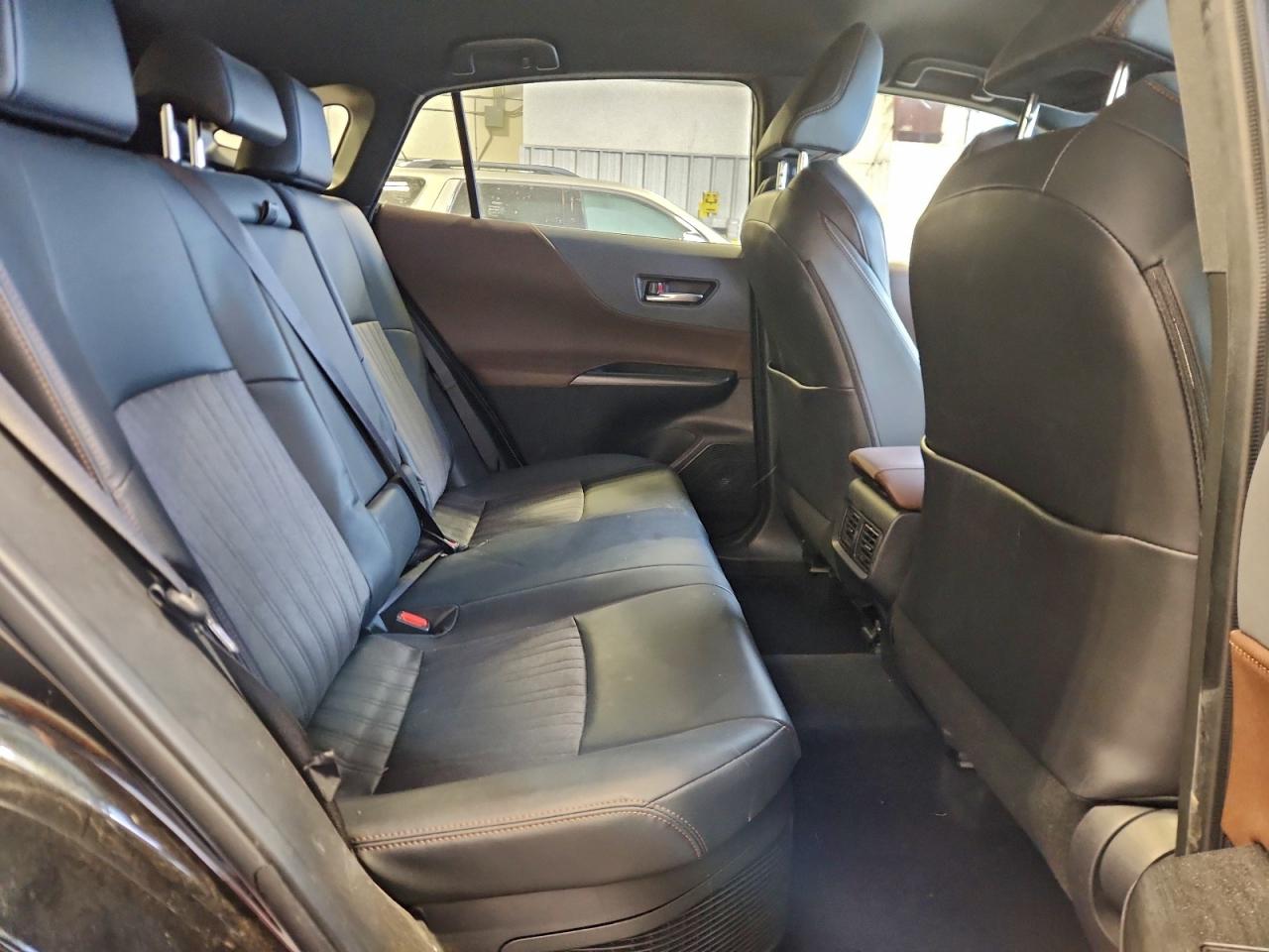 Toyota Venza Le Image 11