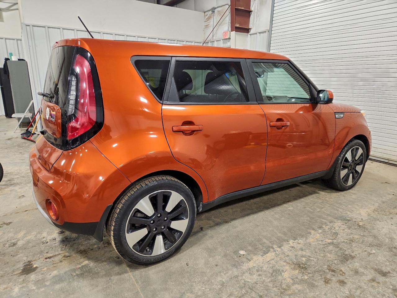 Kia Soul + Image 4