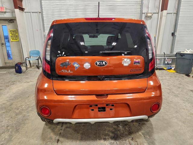 Kia Soul + Image 12