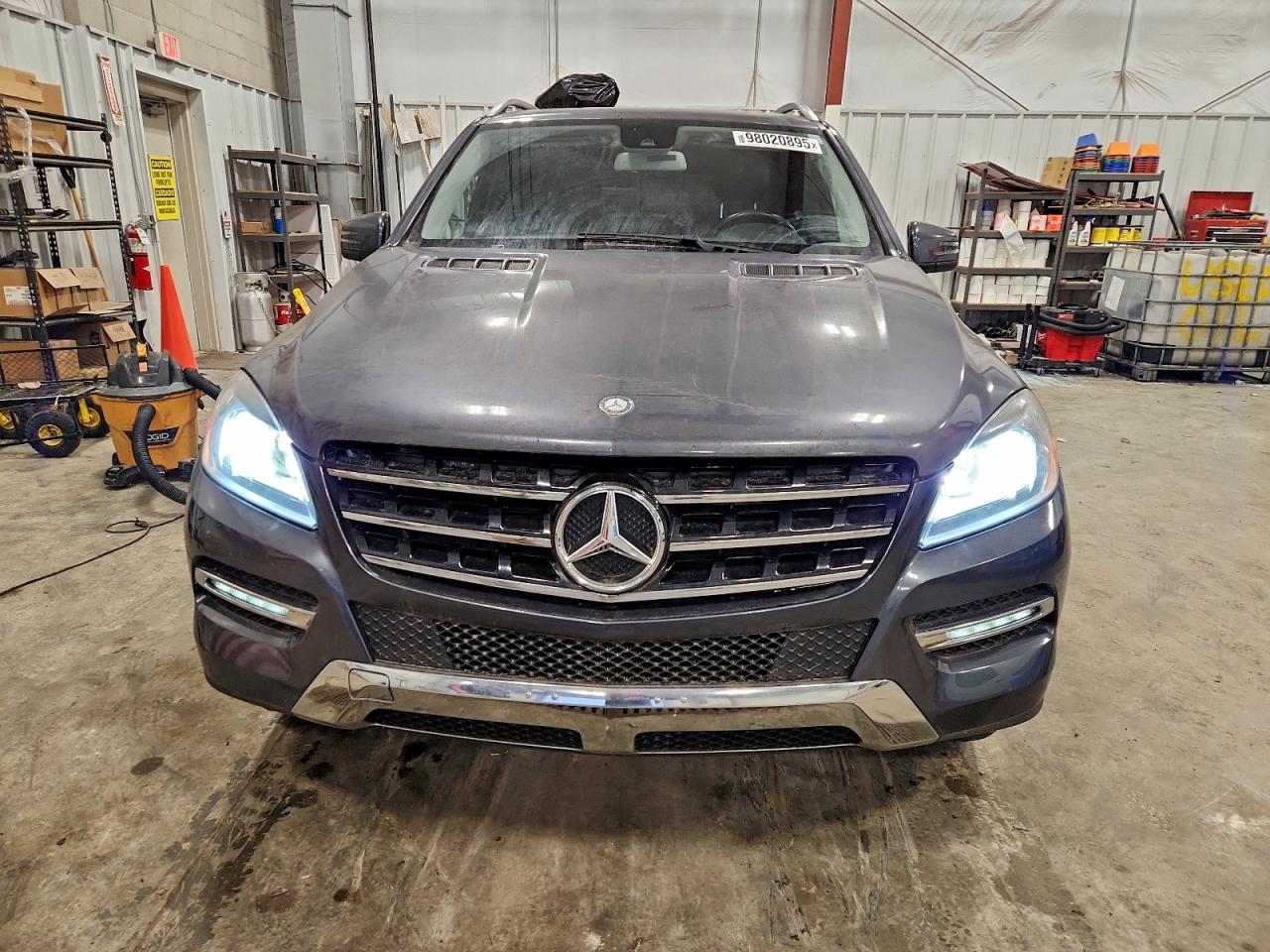 Mercedes-Benz M-Class 350 4matic Image 8