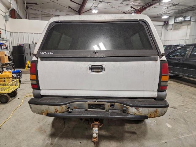 Chevrolet Silverado K1500 Image 5