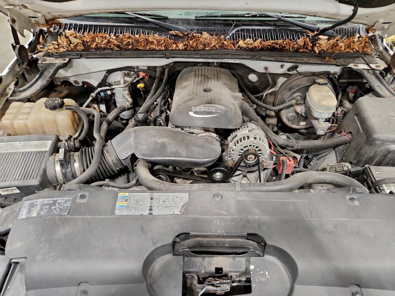 Chevrolet Silverado K1500 Image 11