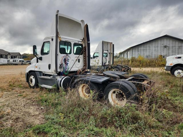 Freightliner Cascadia 1 Image 2