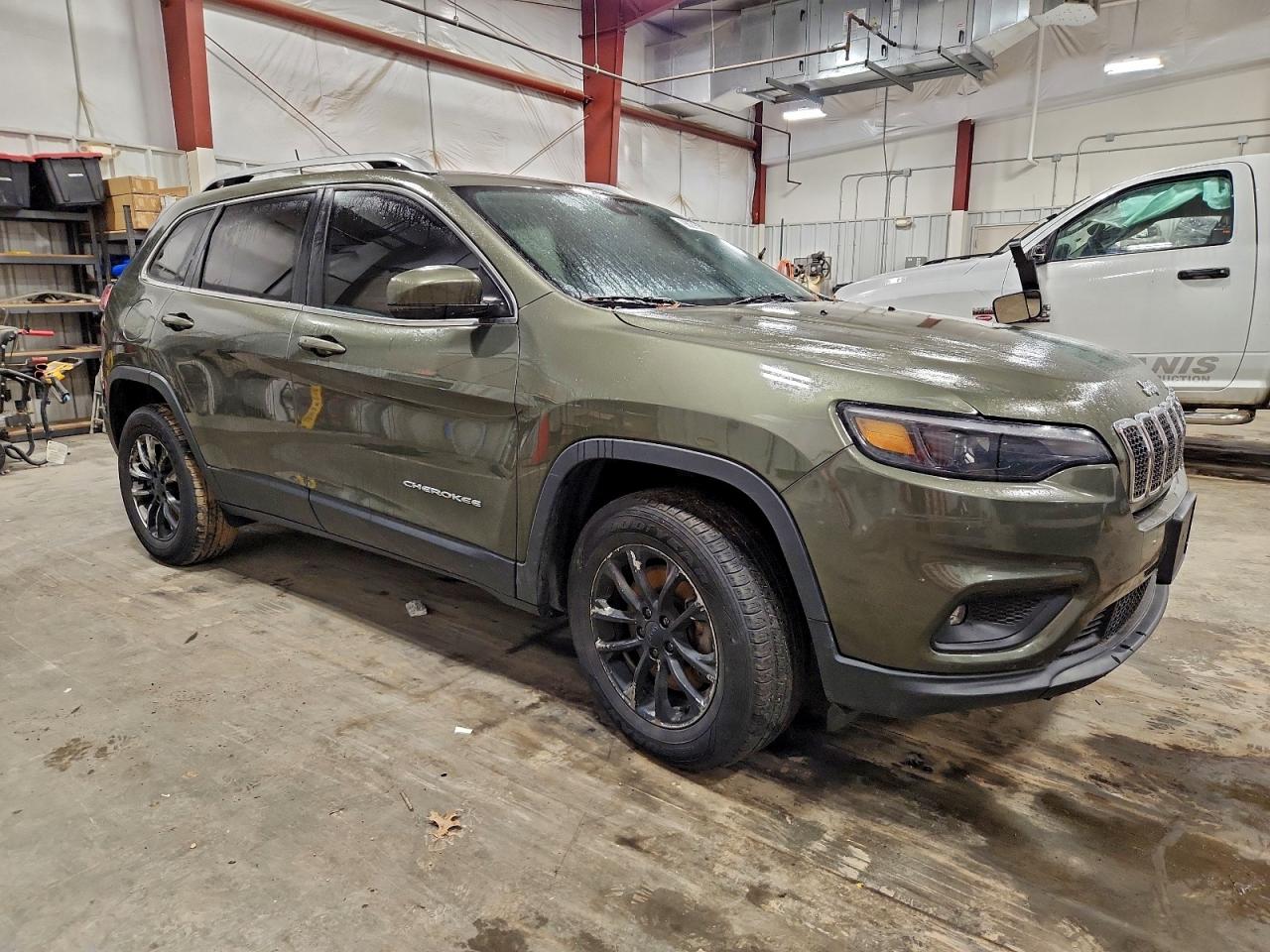 Jeep Grand Cherokee Latitude Plus Image 9