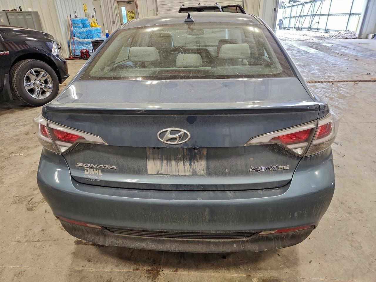 Hyundai SONATA Hybrid Image 7
