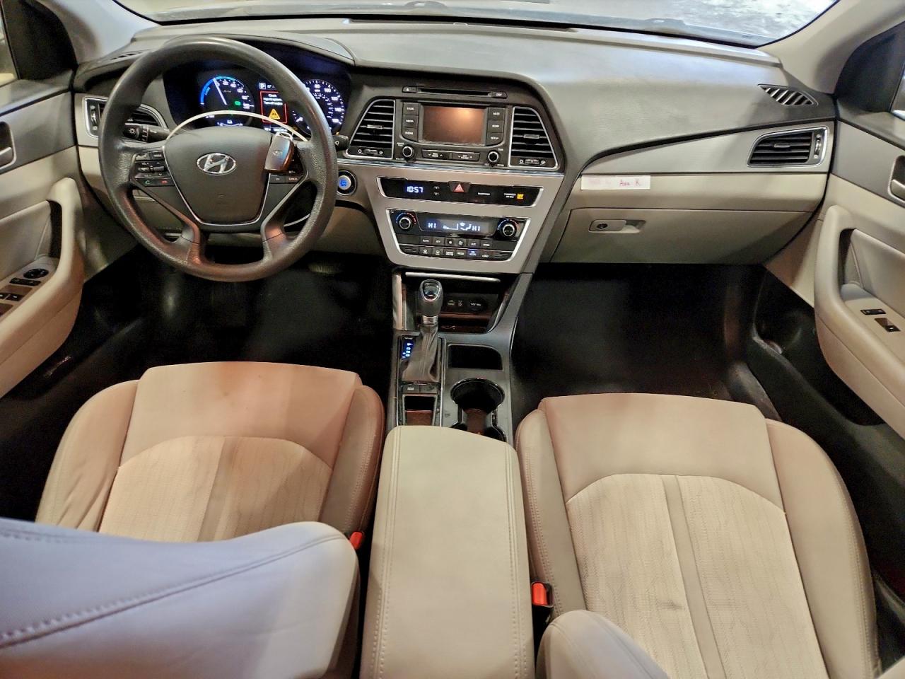 Hyundai SONATA Hybrid Image 6