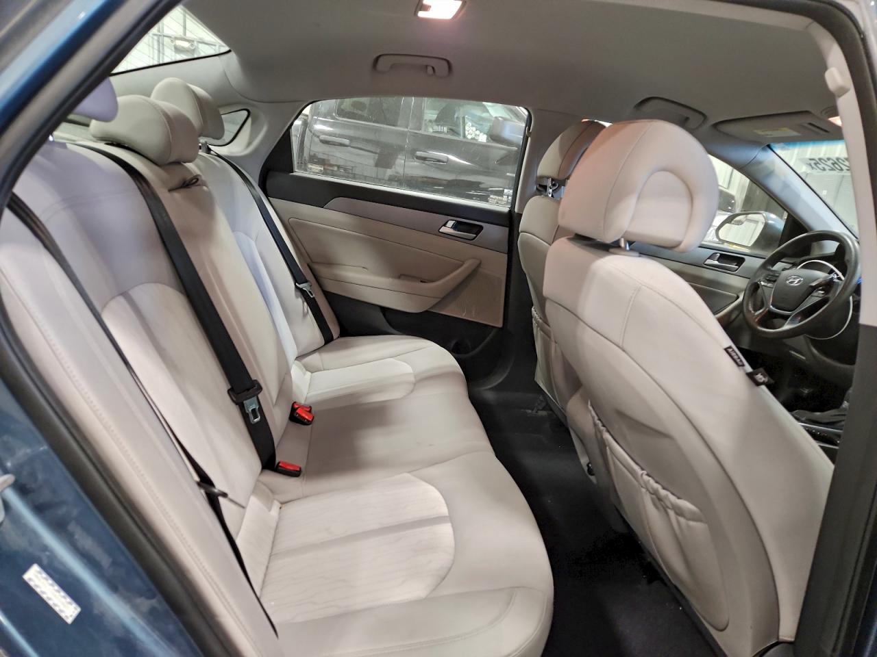 Hyundai SONATA Hybrid Image 10