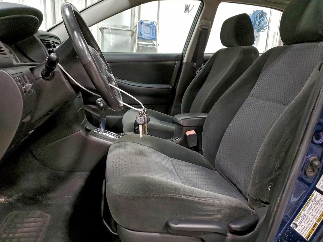 Toyota Corolla Ce Image 10