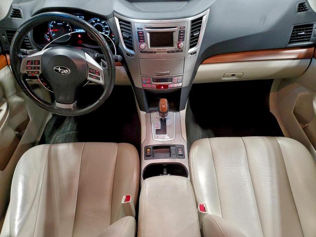 Subaru Outback 2.5i Limited Image 10