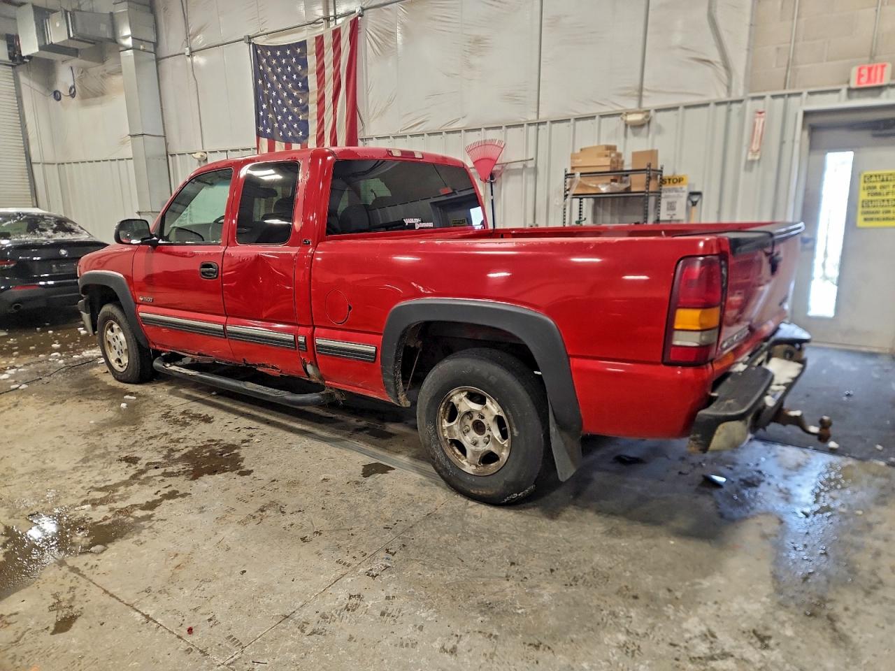 Chevrolet Silverado K1500 Image 4