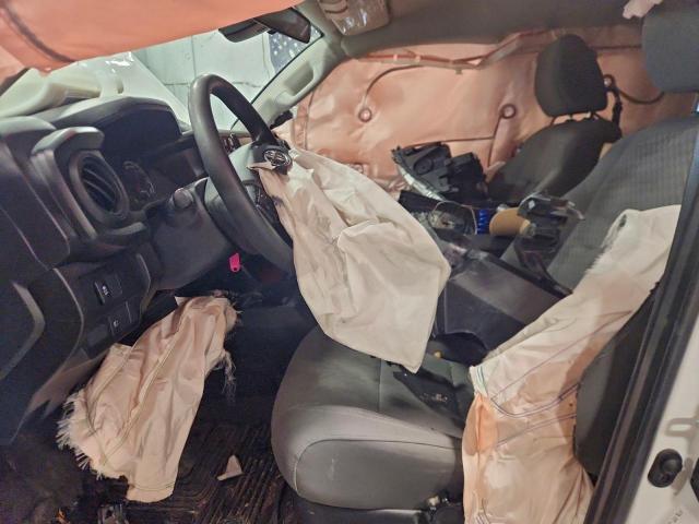 Toyota Tacoma Access Cab Image 8