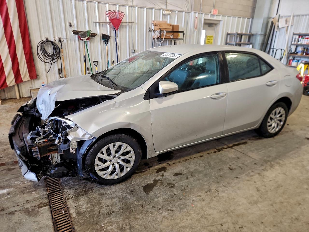 Toyota Corolla L Image 1