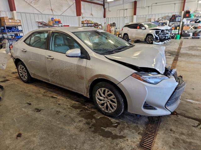 Toyota Corolla L Image 6