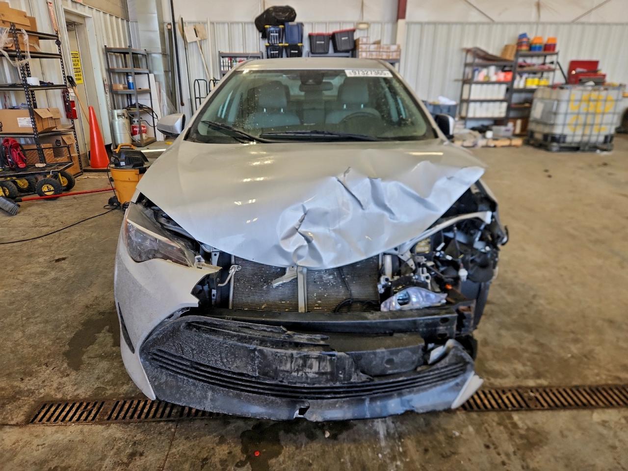 Toyota Corolla L Image 11