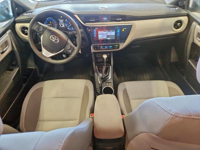 Toyota Corolla L Image 12