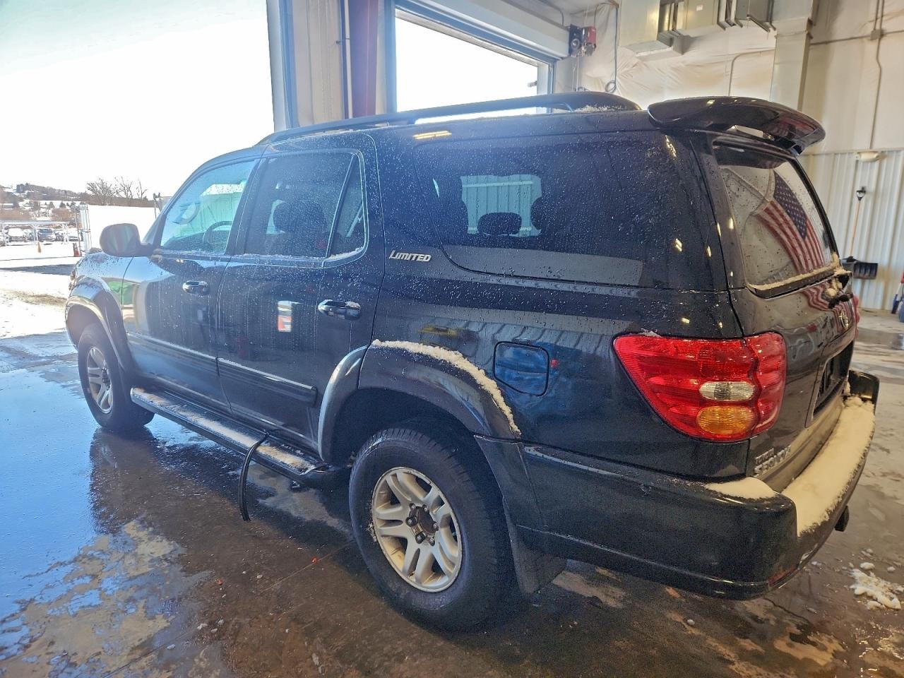 Toyota Sequoia Limited Image 2