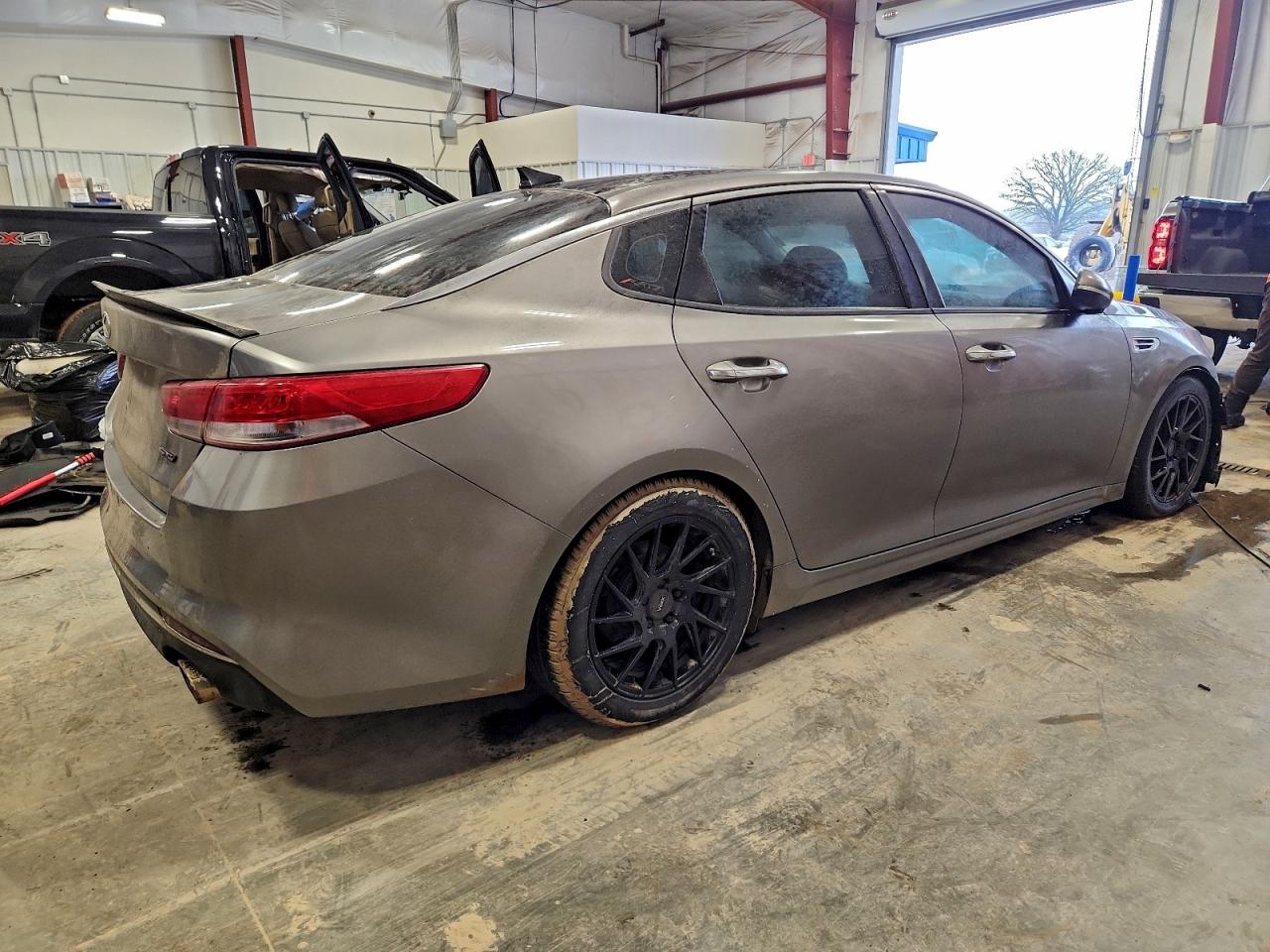 Kia Optima Ex Image 8