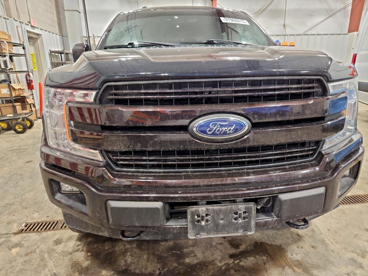 Ford F-150 Supercrew Image 12