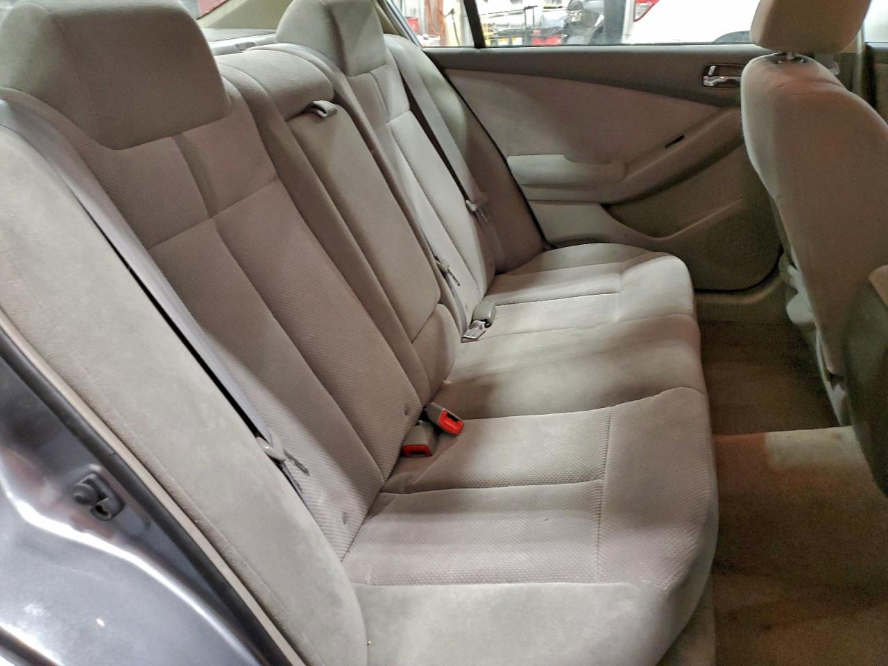 Nissan Altima 2.5 Image 5