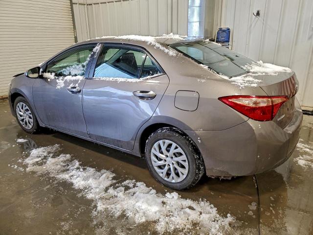 Toyota Corolla L Image 6