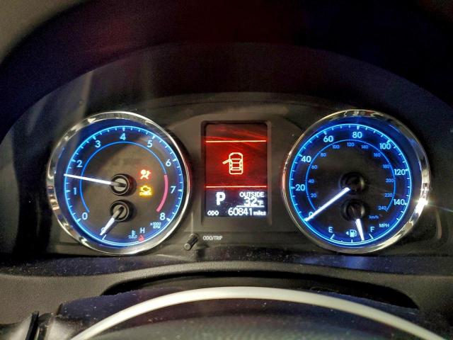 Toyota Corolla L Image 3