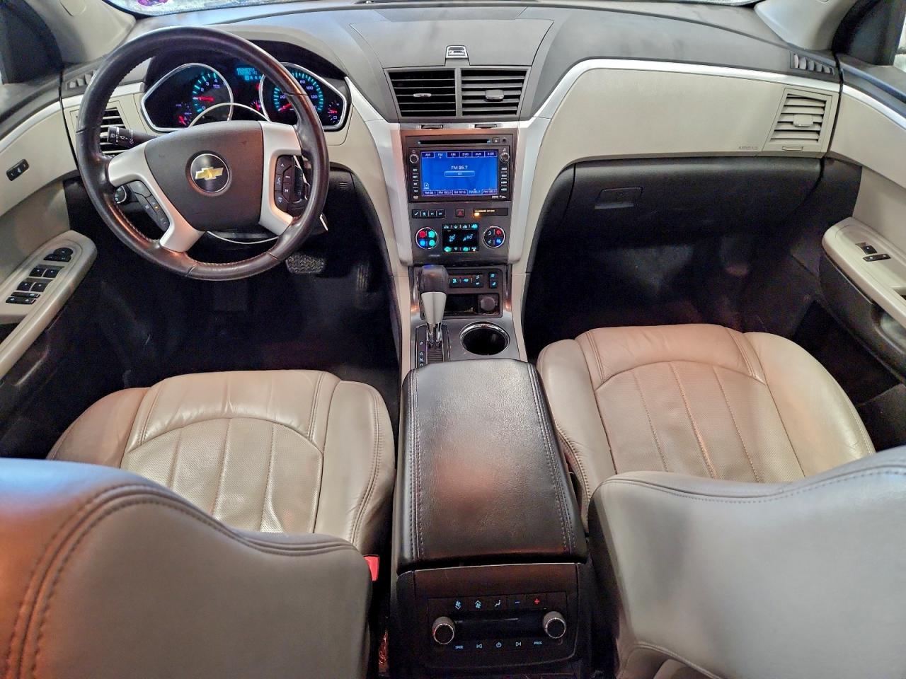 Chevrolet Traverse Ltz Image 2