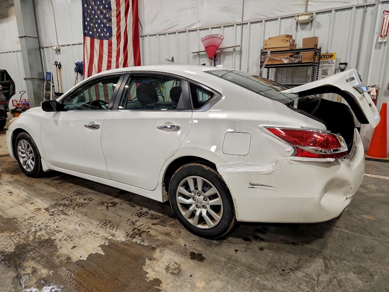 Nissan Altima 2.5 Image 10